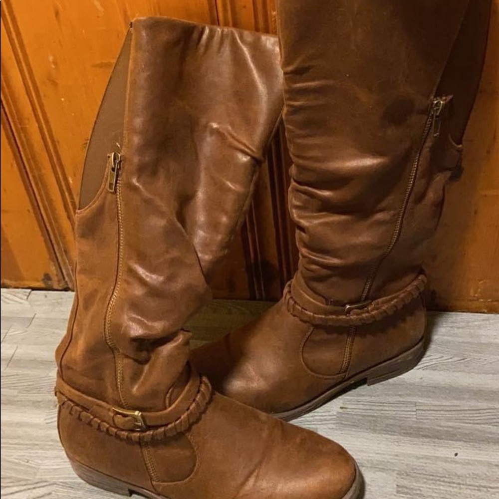 Baretrap boots